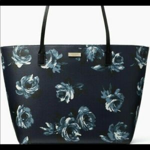 Large Kate Spade Tote Bag with Zipper Closure and a Dark Navy Floral Design